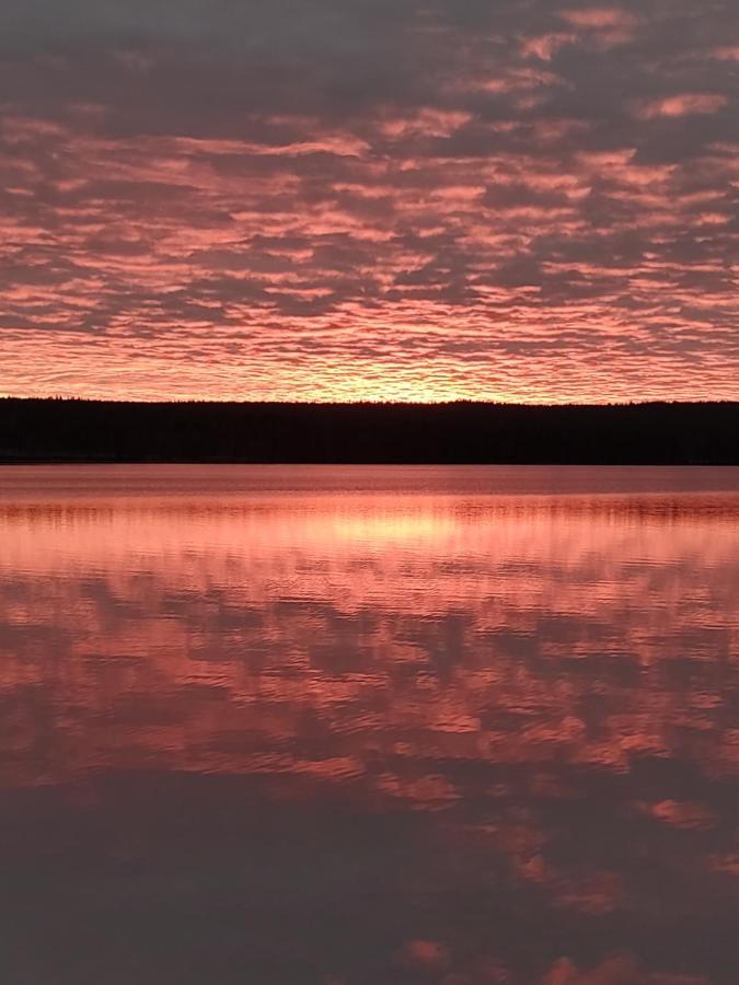 Villanorva Saarenkyla Bagian luar foto